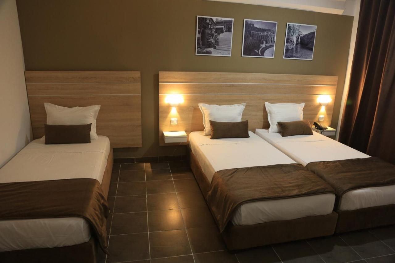 Mondial Hotel Tunis Buitenkant foto
